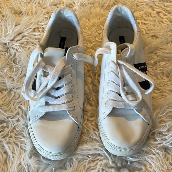 Tommy Hilfiger womans shoe - Picture 2 of 6